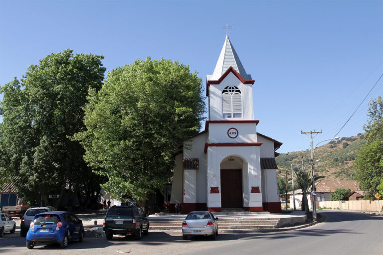 IGLESIA NUESTAR SEÑORA DEL ROSARIO, comuna Guacarhue Programa Puesta en Valor del Patrimonio
