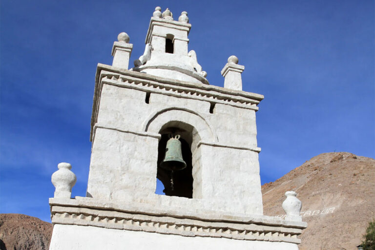 IGLESIA SAN PEDRO DE GUAÑACAGUA, comuna Camarones Programa Puesta en Valor del Patrimonio