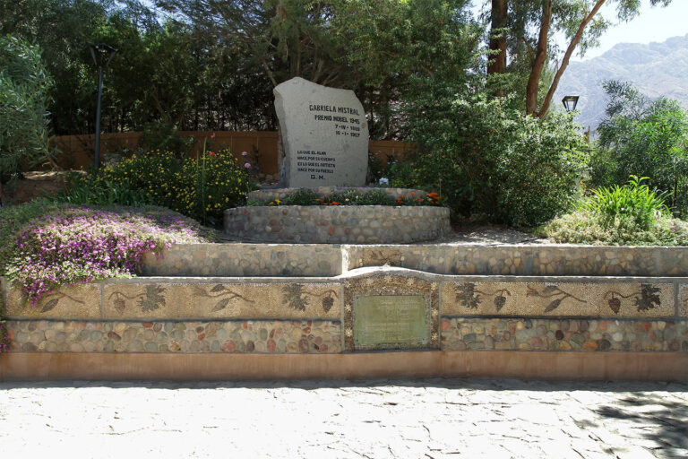 Mausoleo de Gabriela Mistral, comuna Paihuano Programa Puesta en Valor del Patrimonio