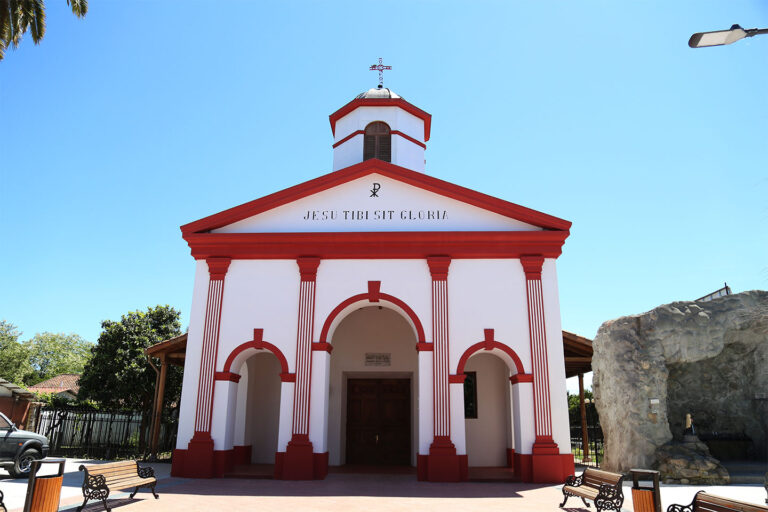 TEMPLO PARROQUIAL DEL NIÑO JESÚS, comuna Villa Alegre Programa Puesta en Valor del Patrimonio